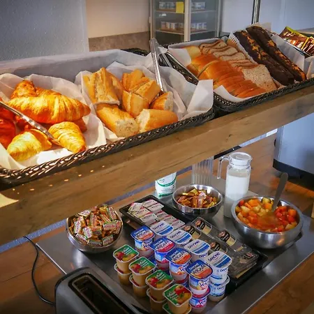 Отель Ibis Budget Vichy 2*